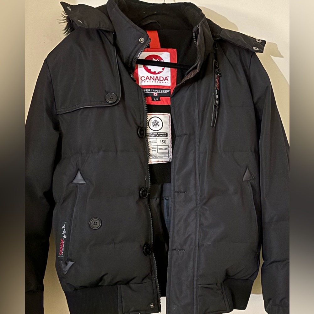 Black unisex winter jacket